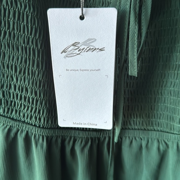 Brand new never worn medium green dress - Picture 7 of 7